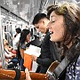 Romance de Barrio. Tango Song.  Lucía de Paoli: Vocal and Guitar. Pedro Luyo: Vocal and Violin. : Fotos Subte 45 6 Feb 2017